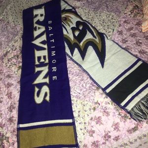 Ravens scarf